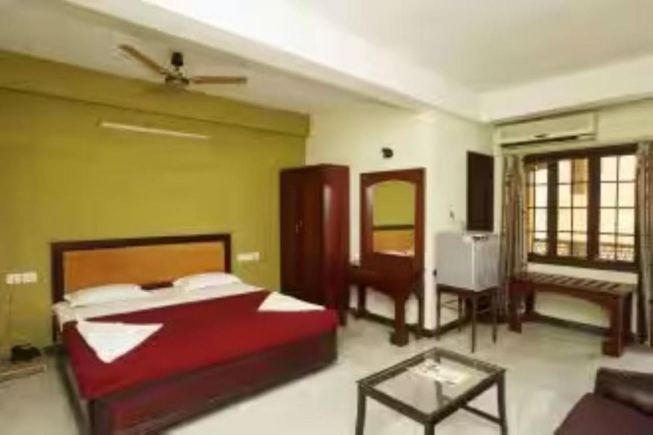 Hotel Soorya Heritage Inn ปอนดิเชอรี ภายนอก รูปภาพ