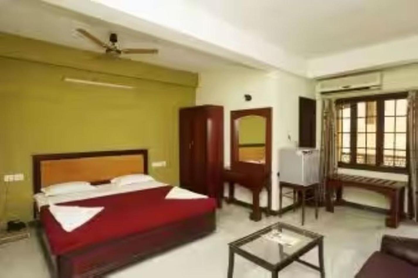 Hotel Soorya Heritage Inn ปอนดิเชอรี ภายนอก รูปภาพ